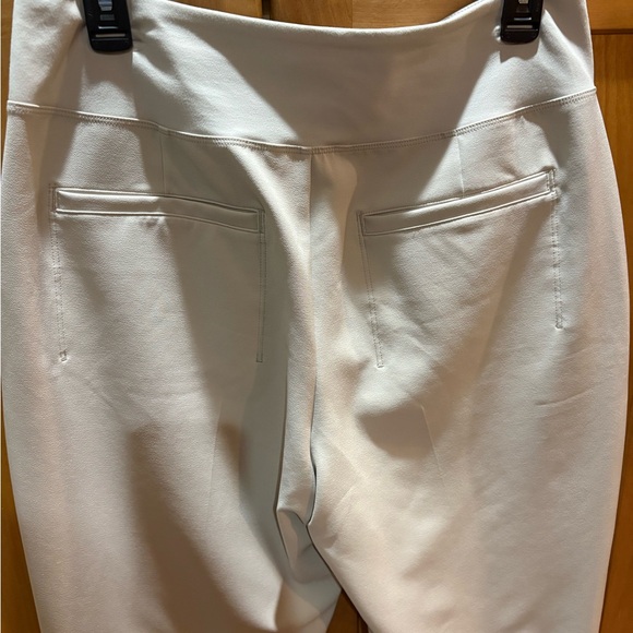 Athleta Endless High Rise - Picture 4 of 4